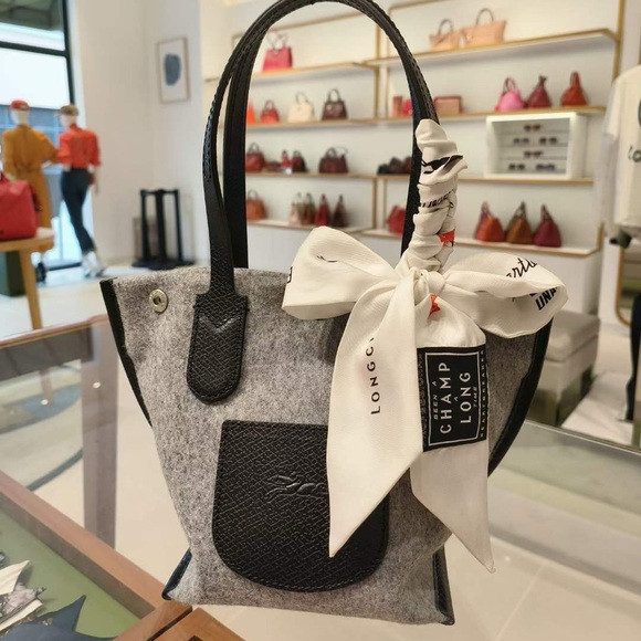 Longchamp felt mini tote - Picture 1 of 9